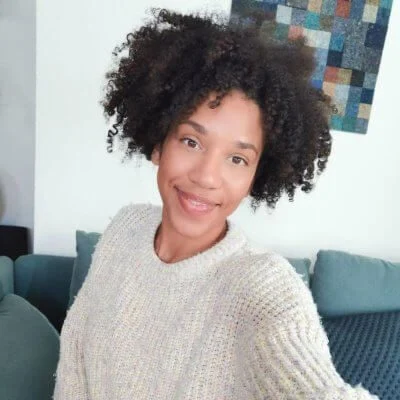Vivien Malonga - Absolventin Mindful Movement Lehrer Ausbildung